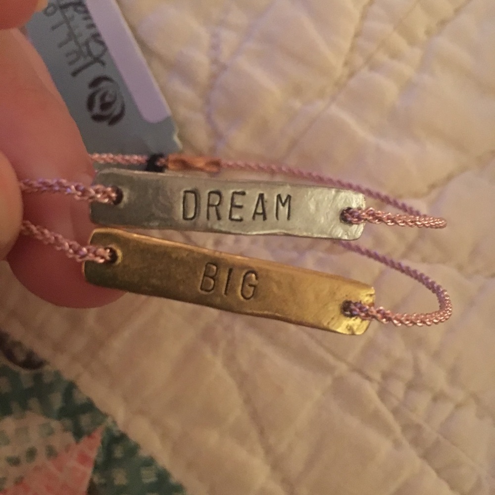 NWT Julio Designs “DREAM BIG” set of bangles